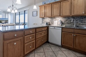 Fridge, microwave, oven, stovetop - RP306 -  OMG VIEW! XL Corner Balcony! Indoor & Outdoor Pools! WOW! (Orange Beach)