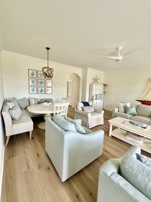 Living area - Bayside Resort - directly across from Sun Ridge! Pools, Kayak, Golf, Pickleball (Selbyville)