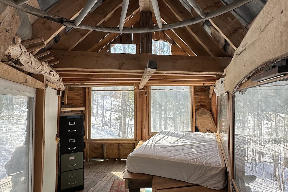 Streeter Mountain Farm - Mount Cardigan, NH