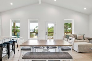 Dining - Reduced Rate! Cotton Bayou Bungalow 1 *Pet-Friendly* (Orange Beach)