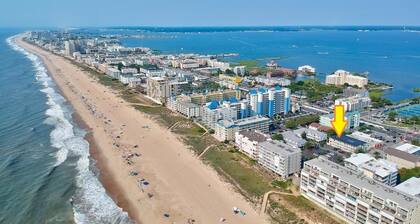 Ocean Block condo with outdoor pool - steps to the beach and ocean! MI210