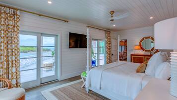 5 bedrooms, WiFi, bed sheets, wheelchair access