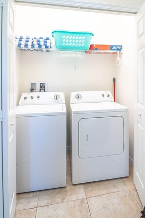 Interior - Tranquil Lakeside Home w/ Private Pool Near Disney (Kissimmee)