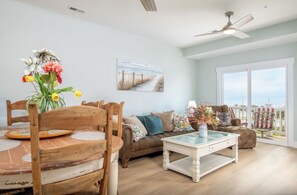 TV - Marley's Retreat: Pet Friendly Townhome in Atlantic Beach, NC (Atlantic Beach)