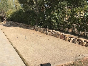 Enjoy a game of croquet or bocce on the well-manicured lawn.