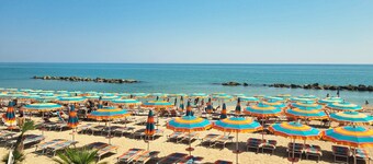 La Palma Apart. in enchanting Porto Recanati with AC, hydromassage shower 2 bike