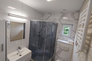 Een douche, een haardroger