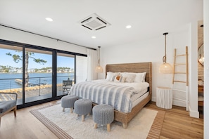 5 habitaciones, tabla de planchar con plancha y wifi gratis 