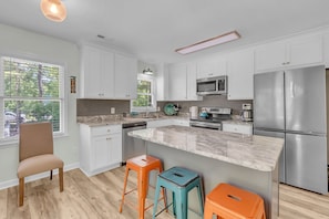 Fridge, oven, stovetop, dishwasher - Dogs OK & Golf Cart Included! 3BR/2BA - Coast Guard Rd. (Emerald Isle)