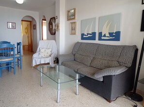 Smart TV - Mar Azul esc.II 6º pta.16 Only Families (Playa Xeraco)