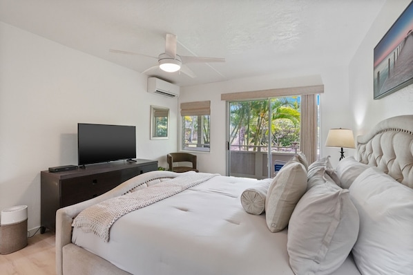 1 bedroom, iron/ironing board, Internet, bed sheets - Kahaki Hale: Updated 1BR Condo w/ Modern Design & Style Near Poipu Beach (Kapaa)