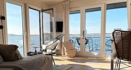 Hausboot bikini für 4Personen mit großzügiger Dachterrasse am Ostseefjord Schlei