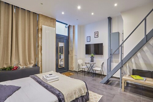 Spacieux studio Centre de Paris/Montmartre