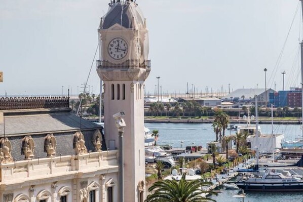 Marina - A (VA070.2.6) TH Mediterranean Suites 6 (Valencia / València)