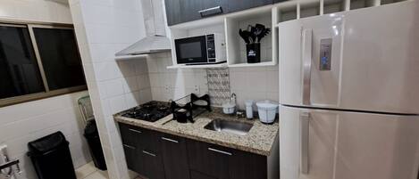 Fridge, microwave, oven, coffee/tea maker