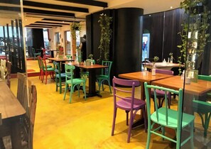 Dining - Akile Homes experiences Geek (São Paulo)