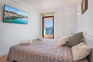 2 bedrooms, iron/ironing board, free WiFi, bed sheets - Seaview Apt Anita 4 by JS Villas (Port de Pollença)