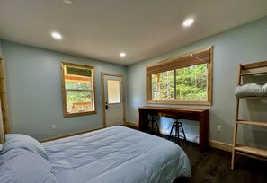 Panoramic Room, 1 Queen Bed, Non Smoking, Ocean View