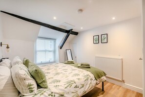 3 quartos, Wi-Fi de cortesia, roupa de cama