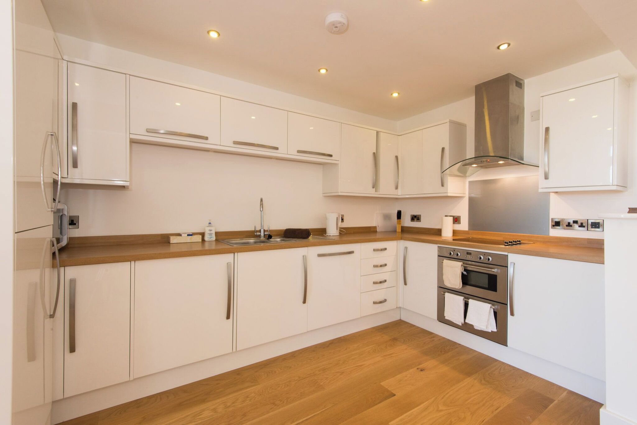 Dishwasher, highchair