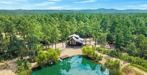 Exterior - Hidden Pond Lodge Cabin in Broken Bow (Broken Bow)