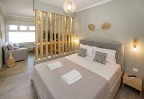 Comfort Studio | Individually decorated, individually furnished, iron/ironing board - Waikiki Studio in the center by GHH (Athens)