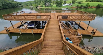 Serenity at Smith Mountain Lake