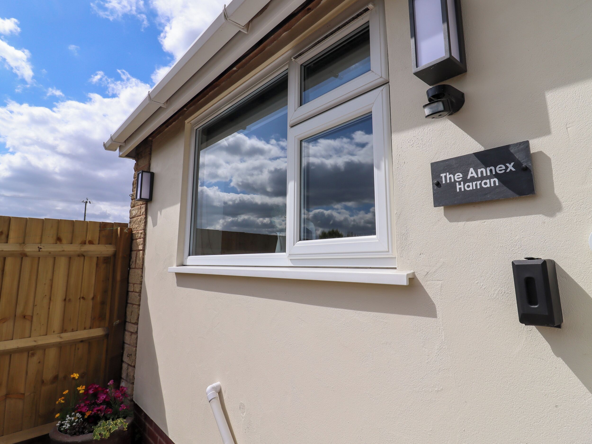 Cottage | Exterior detail