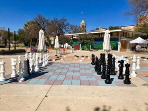 Property grounds - Brand New! Relax at 3BR/2BA Apt. Near City Center (San Antonio)