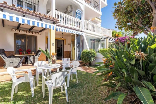 Outdoor dining - Family apartment by Costarentals - Ref 18 (Mijas)