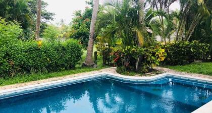 Lovely house for dream nights next to lagoon and near the sea