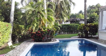 Lovely house for dream nights next to lagoon and near the sea