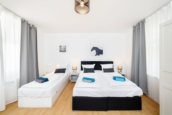 3 Schlafzimmer, Bügeleisen/Bügelbrett, Reisekinderbett, WLAN