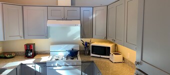 Ocean View, a 2 BR cottage on Bailey Island