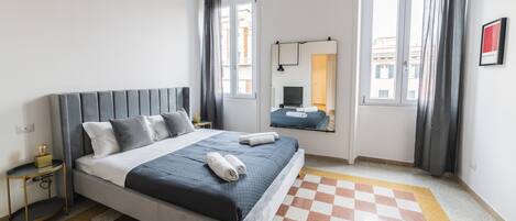 Comfort Apartment | 2 bedrooms, blackout curtains, iron/ironing board, free WiFi