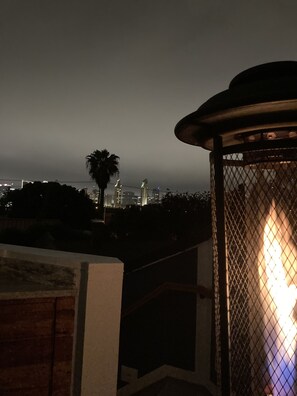 Property grounds - New 3 bedroom, 3.5 bath Coronado home with patio + roof deck with bayside view. (Coronado)