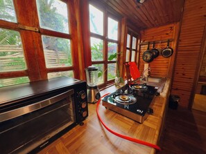 Superior Apartment | Private kitchen | Fridge - Hotel Mandacaru Puerto Viejo (Cahuita)