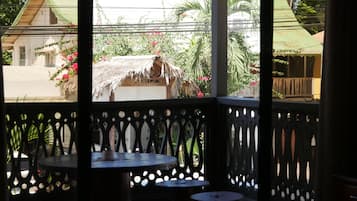 Camera Comfort, vista spiaggia | Balcone