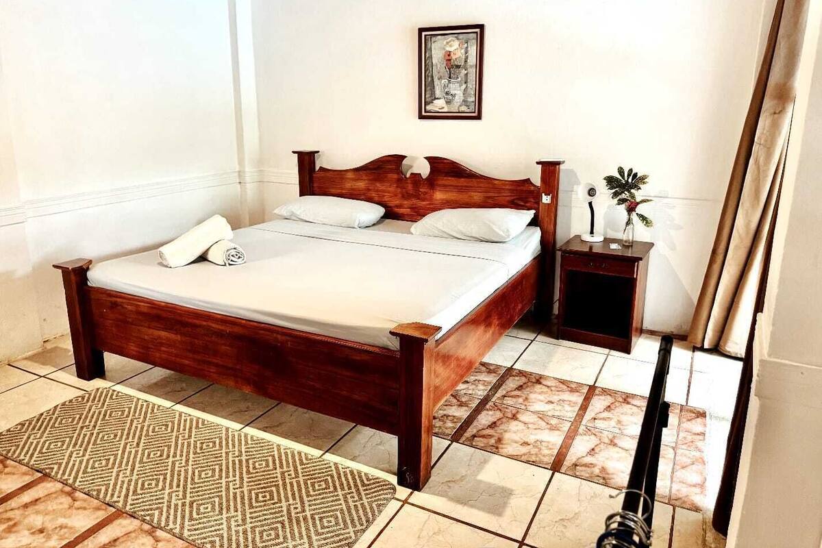 Kamar Comfort, pemandangan kolam renang | Wi-Fi gratis dan seprai linen