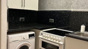Unclassified image, 3 of 15, button - VS-Entire Flat-Central Scotland-Falkirk| Self-Check-in |Pet-friendly | Parking (Falkirk)
