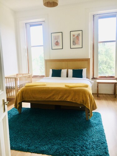 VS-Entire Flat-Central Scotland-Falkirk| Self-Check-in |Pet-friendly | Parking