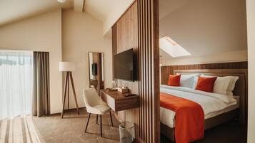 Premium bedding, minibar, desk, laptop workspace