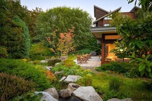 Terrace/patio - Tranquil Studio in Winslow-Studio Birch (Bainbridge Island)