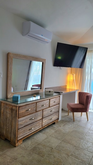 Suite Junior, balcon, vue sur l’océan | Literie de qualité, couette en duvet