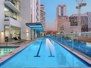 Pool - 2BR Riverview Escape|FreeParking (Brisbane City)