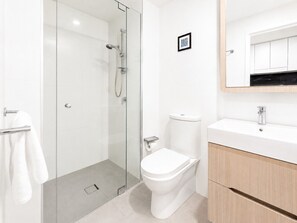Hair dryer - Stylish Studio on High Level-Close to Brisbane CBD (South Brisbane)