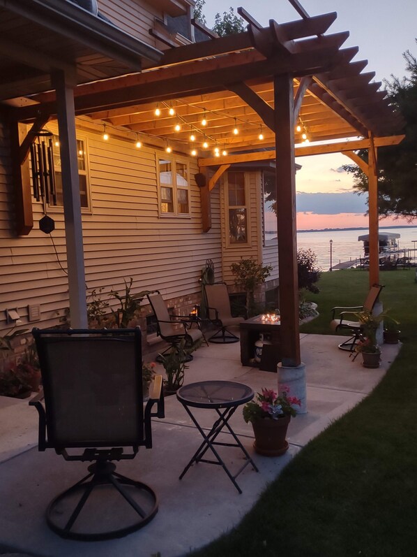 Terrace/patio - 2024 EAA - Sunset on the Lake (Winneconne)