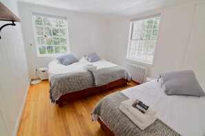 Family Room | Soundproofing, free WiFi - Le Partage Lodge (Val Morin)