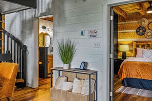 3 Schlafzimmer, Bügeleisen/Bügelbrett, Reisekinderbett, kostenloses WLAN