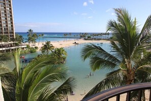 Beach - Lagoon Tower, a Hilton Grand Vacations Club - 1 Bedroom Plus - 1BP (Honolulu Oahu)